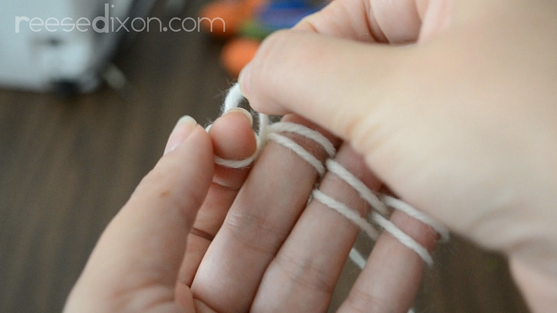 Finger Knit Garland Tutorial Step 8