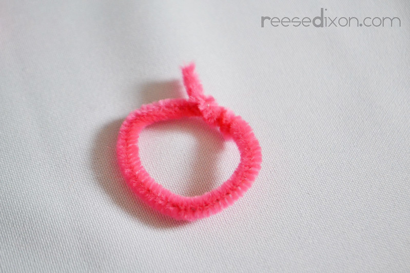 Pipe Cleaner Chain Step 2