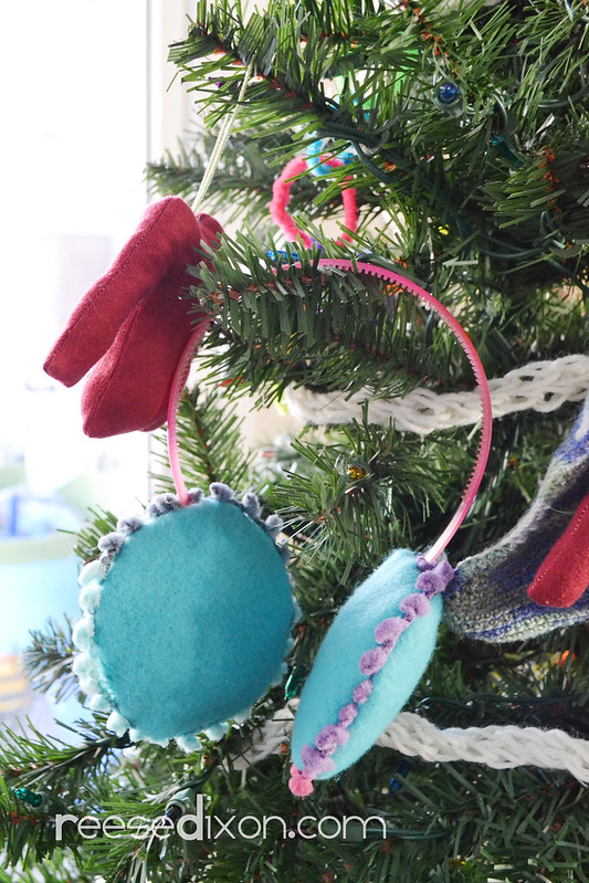 Earmuff Ornament Tutorial