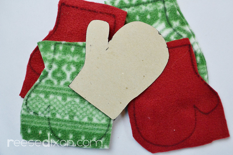 Pair of Mittens Ornament Tutorial Step 1