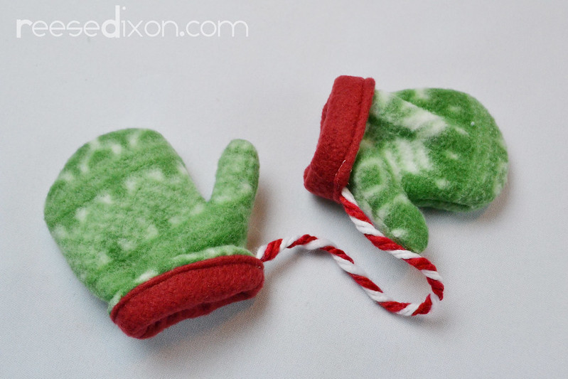 Pair of Mittens Ornament Tutorial Step 5