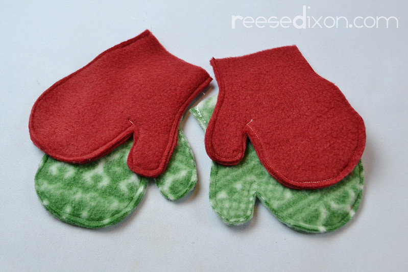 Pair of Mittens Ornament Tutorial Step 2
